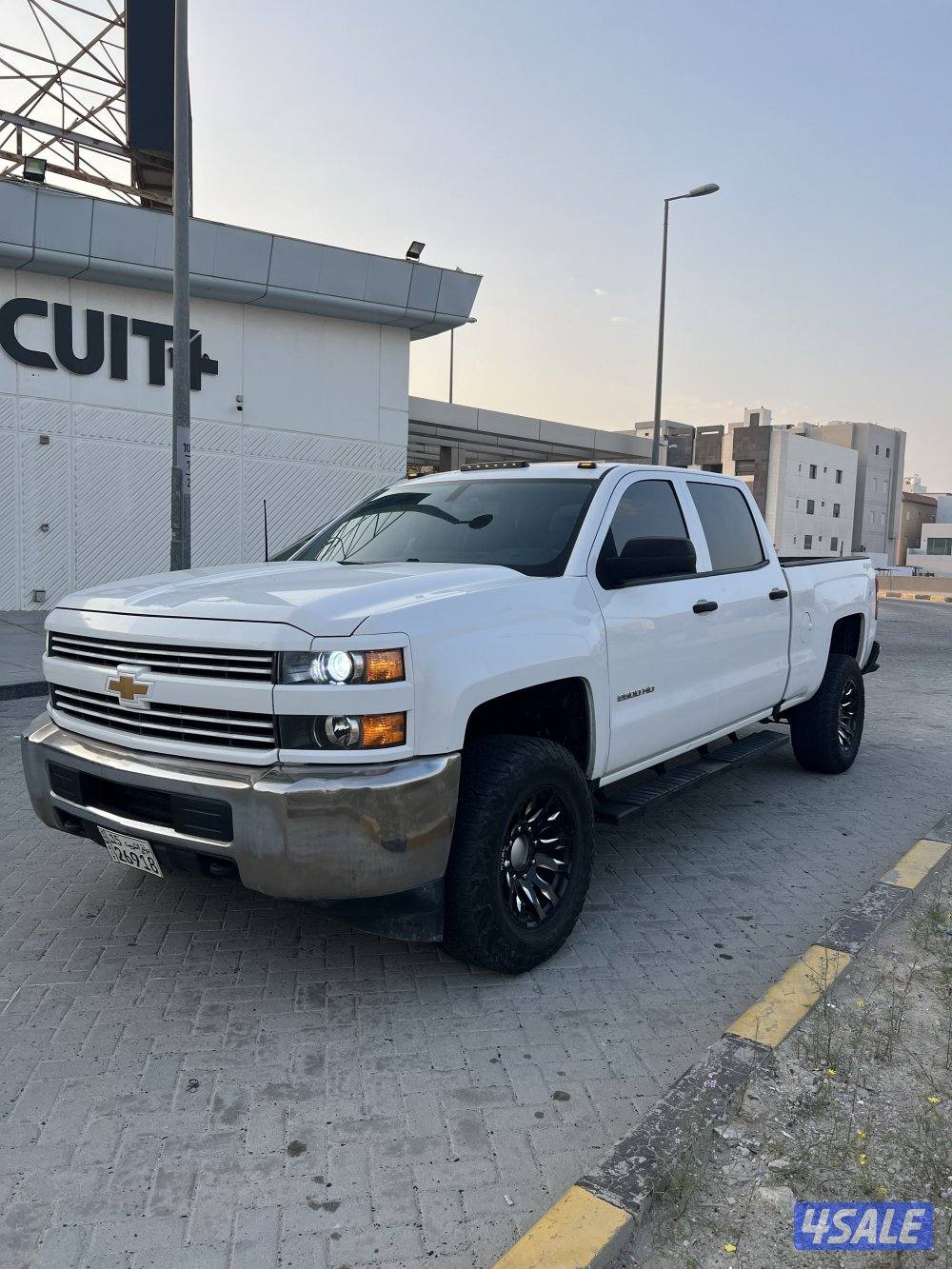 وانيت سلفرادو ٢٠١٧6