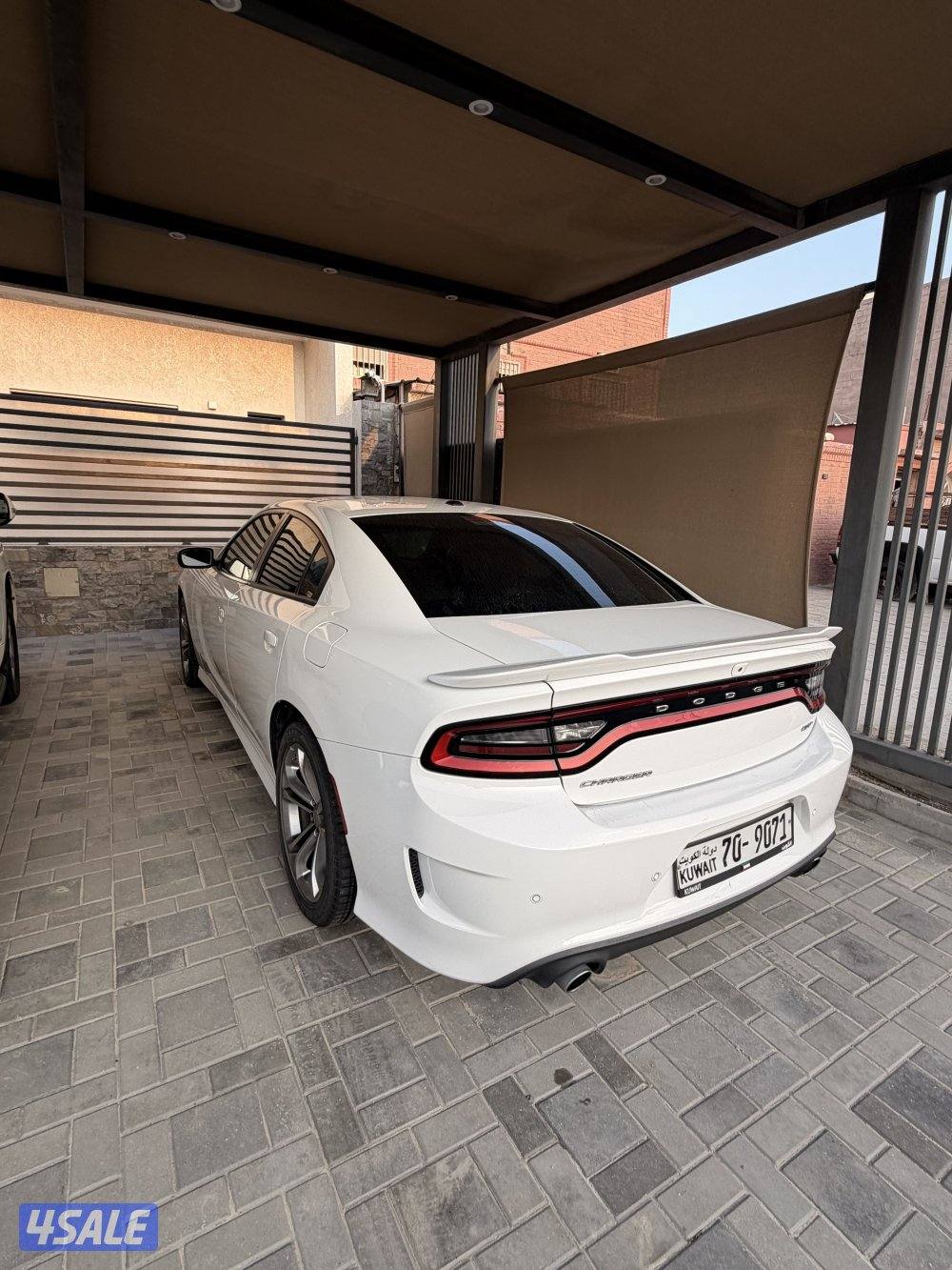 للبيع تشارجر2