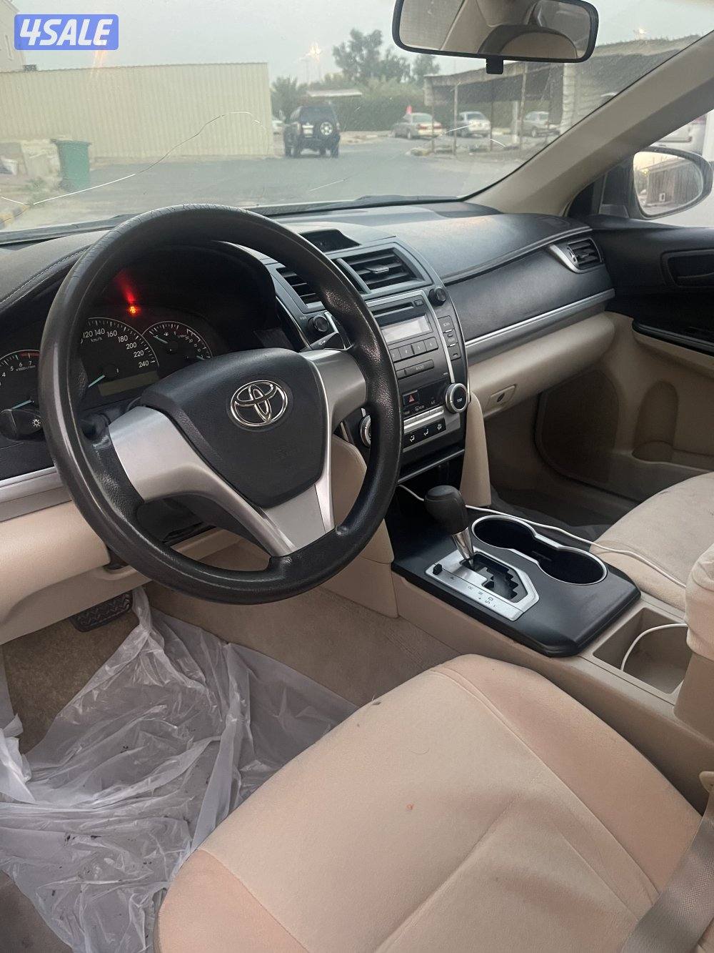 للبيع كامري ٢٠١٤ شرط الفحص قير مكينه ماشي ١٧٥ الف3