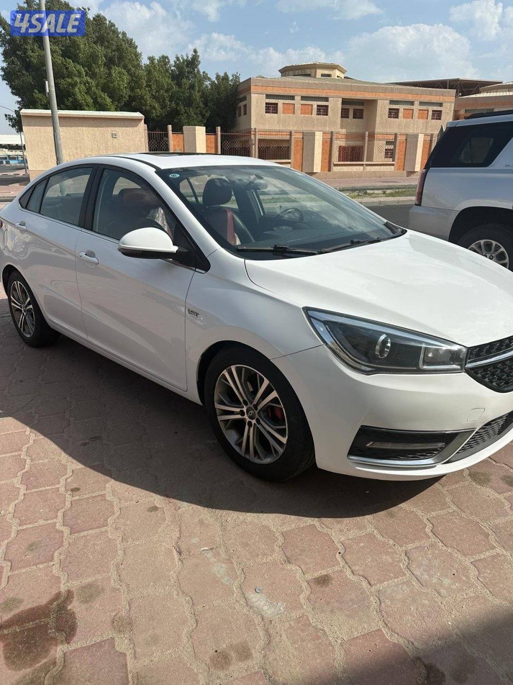 للبيع شيري الدرجه الاولى 2019 صبغ الوكاله7