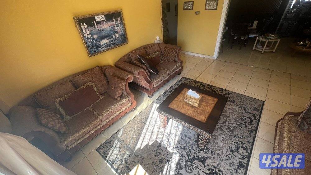 للبيع مجموعة اغراض عطني سعر وشيل الي يعجبك10