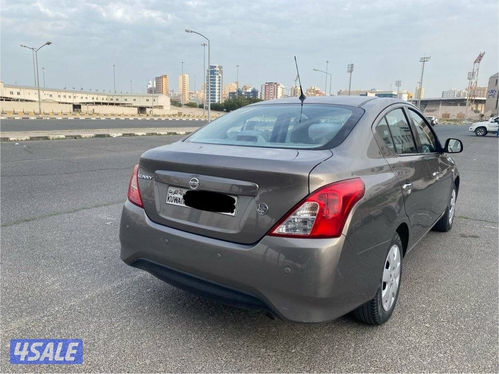 نيسان صني 2023 عداد81 الف سيرفس منتظم وارد الوكاله2