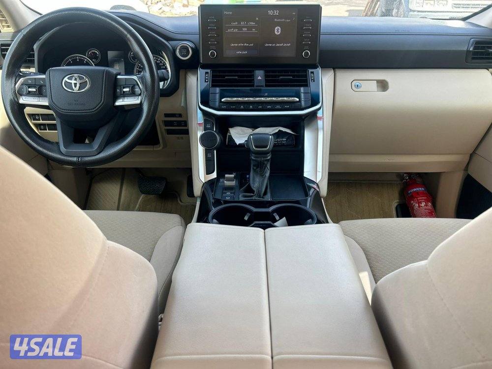 تويوتا لاند كروزر GX-V6 موديل 2024 ماشى 126.000 k.m  وارد الخليج6