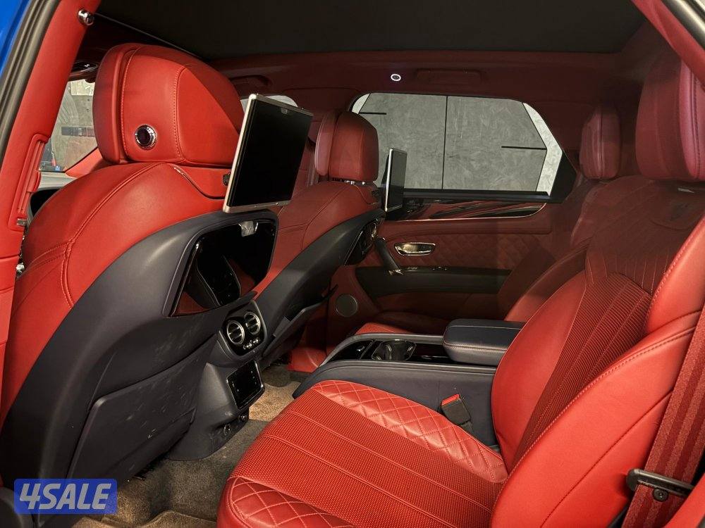 بنتلي بينتايجا V126