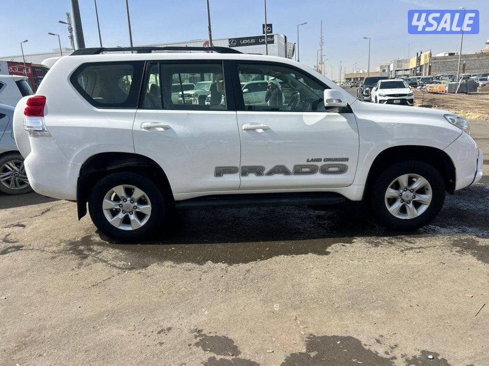 تيوتا برادو V6.TX موديل 2011 ماشى 395.000 k.m وارد الساير.3