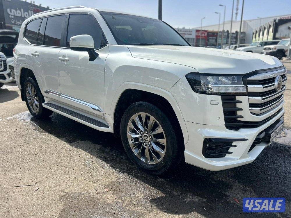 تويوتا لاند كروزر GX.R AEROs  twin turbo.V6 موديل 2023 ماشى 74.000 k.m1