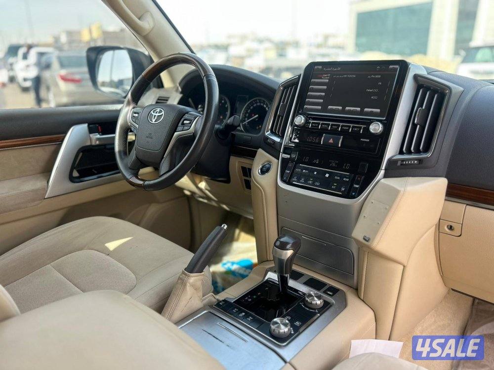 تويوتا لاند كروزر VX.R -V8 5.7  موديل 2017 ماشى 267.000 k.m5