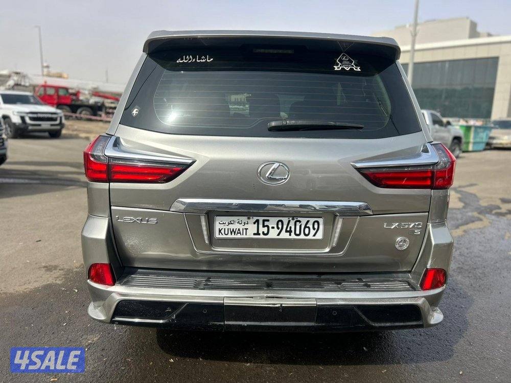 لكزس LX570 s موديل 2018 ماشى 413.000 k.m  وارد الساير .صبغ وكالة2