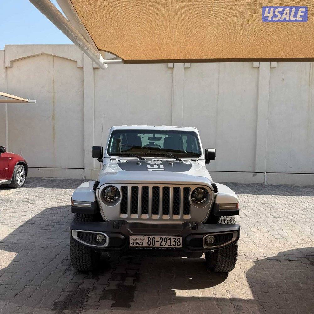 Wrangle Sahara 4 Door. Sparingly used by an expat in Kuwait4
