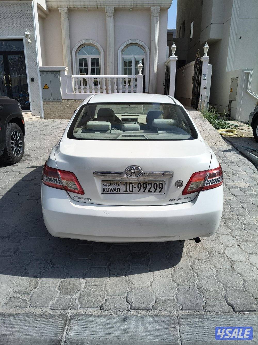 للبيع كامري ٢٠١١ المالك الاول كامل المواصفات.3