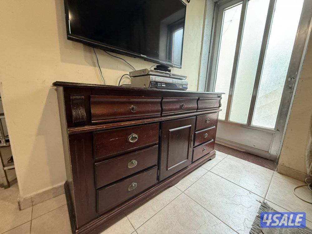 طقم كنب و مكتبه و تسريحه مع مرايه ٢ كومودينه1