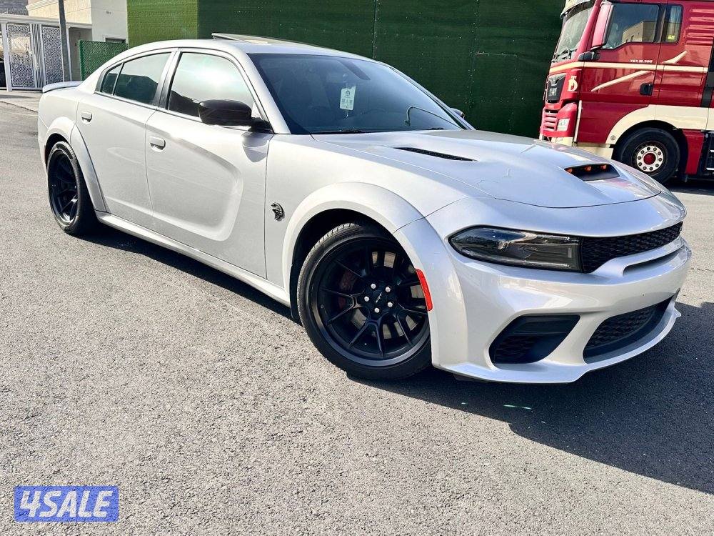 للبيع دوج جارجر Hellcat red eye اصلي1