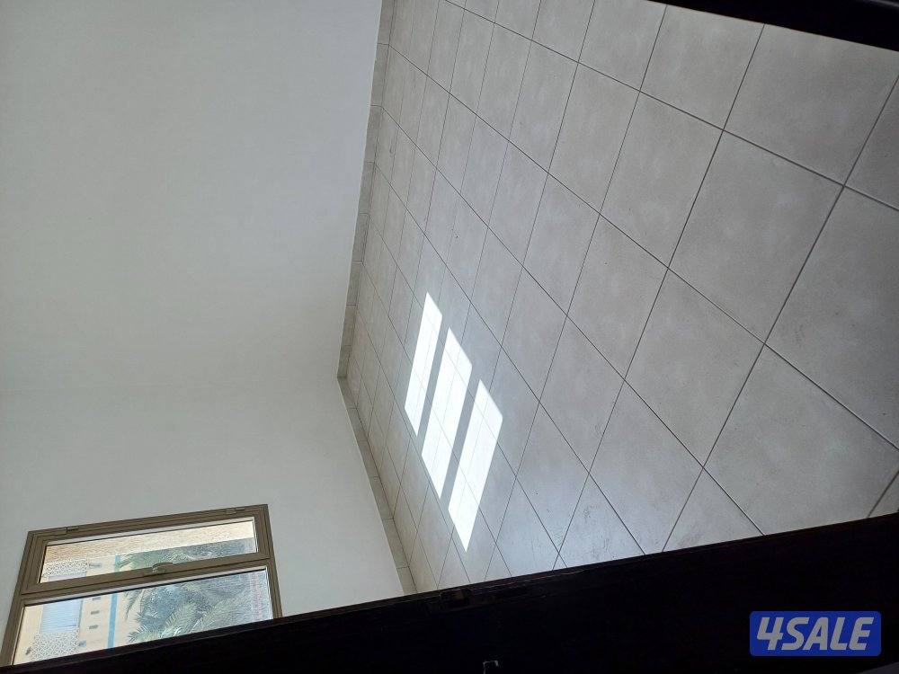 دور أول ٤غرف ٣ حمامات صاله كبيرة مطبخ كبير مصعد ٤ مواقف2