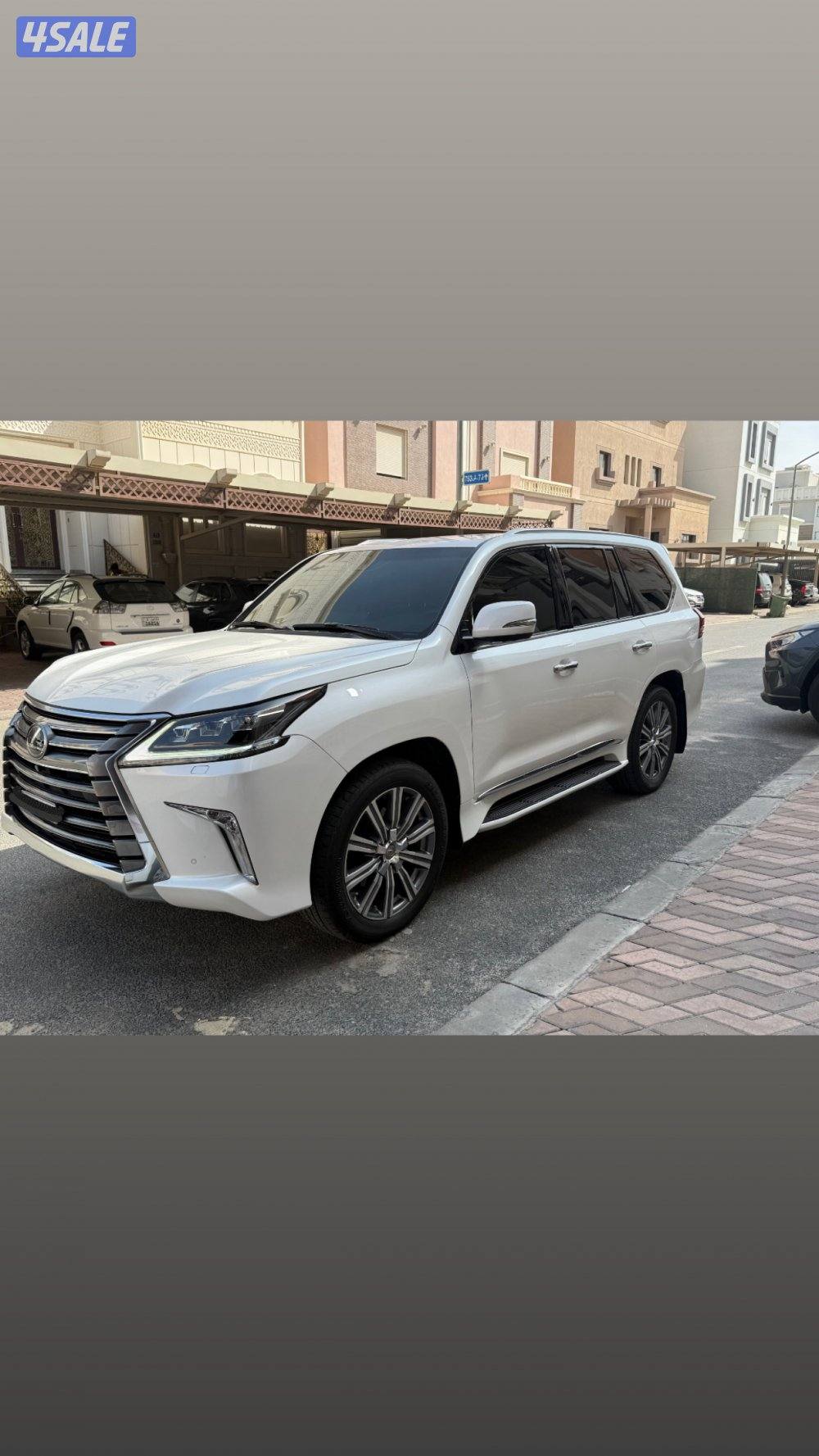 جيب لكزس 20167