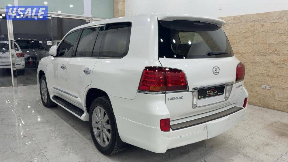 للبيع جيب لكزس 20112