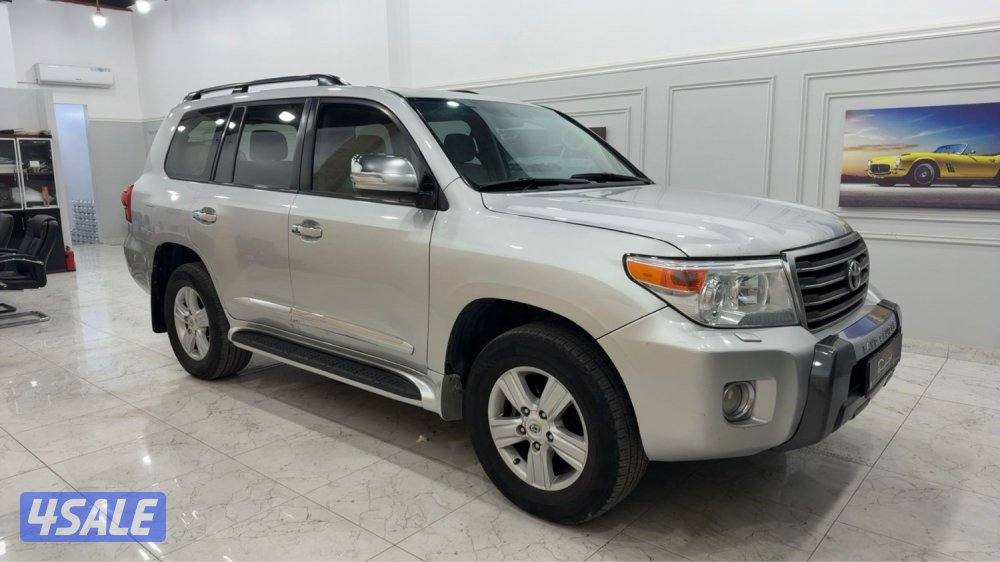 للبيع لاند كروزر  2012 ءGXR0