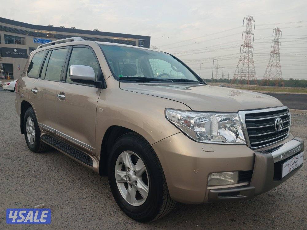 لاند كروزر VXR  موديل 2011 الساير1