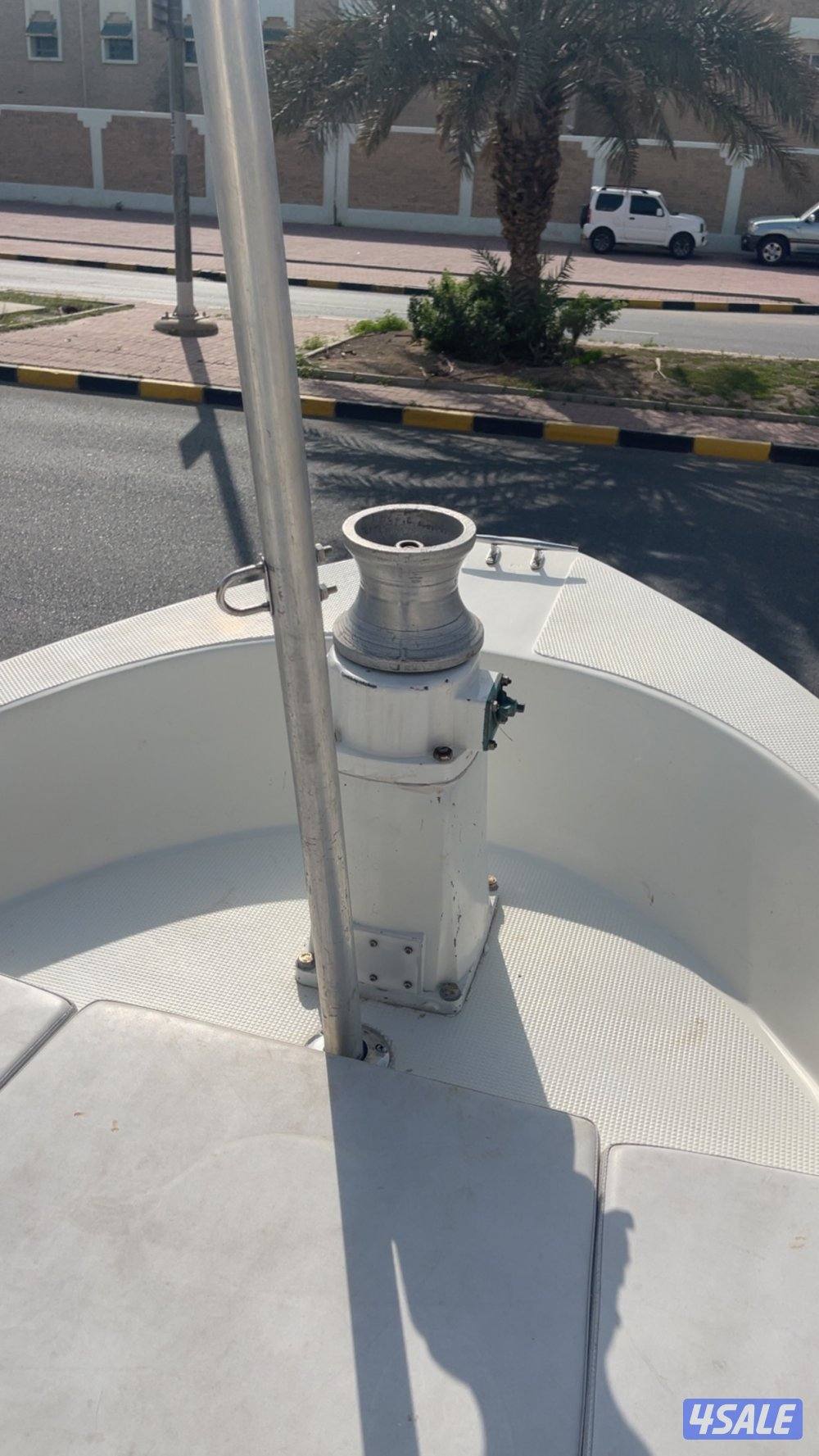 للبيع طراد درازي25 قدم موديل ٢٠٢١مكينه200 ياماها توستروك شرط الفحص4