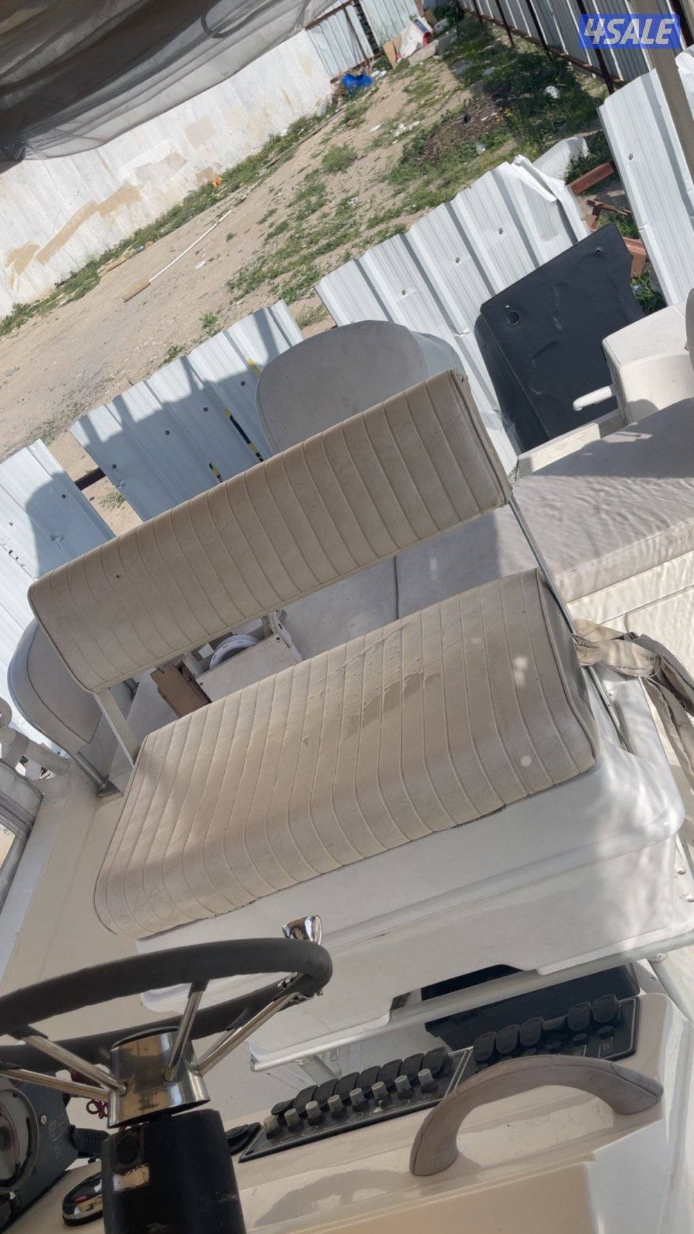 للبيع طراد درازي25 قدم موديل ٢٠٢١مكينه200 ياماها توستروك شرط الفحص6