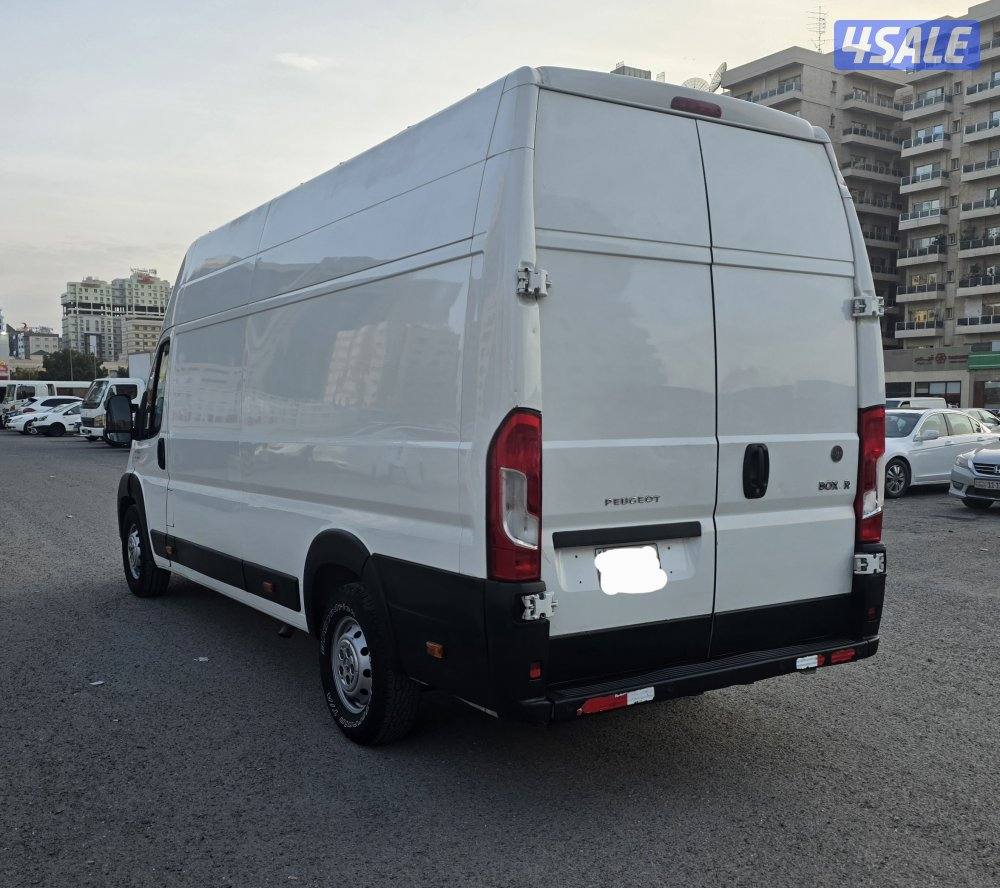 بيجو بوكسر 20203