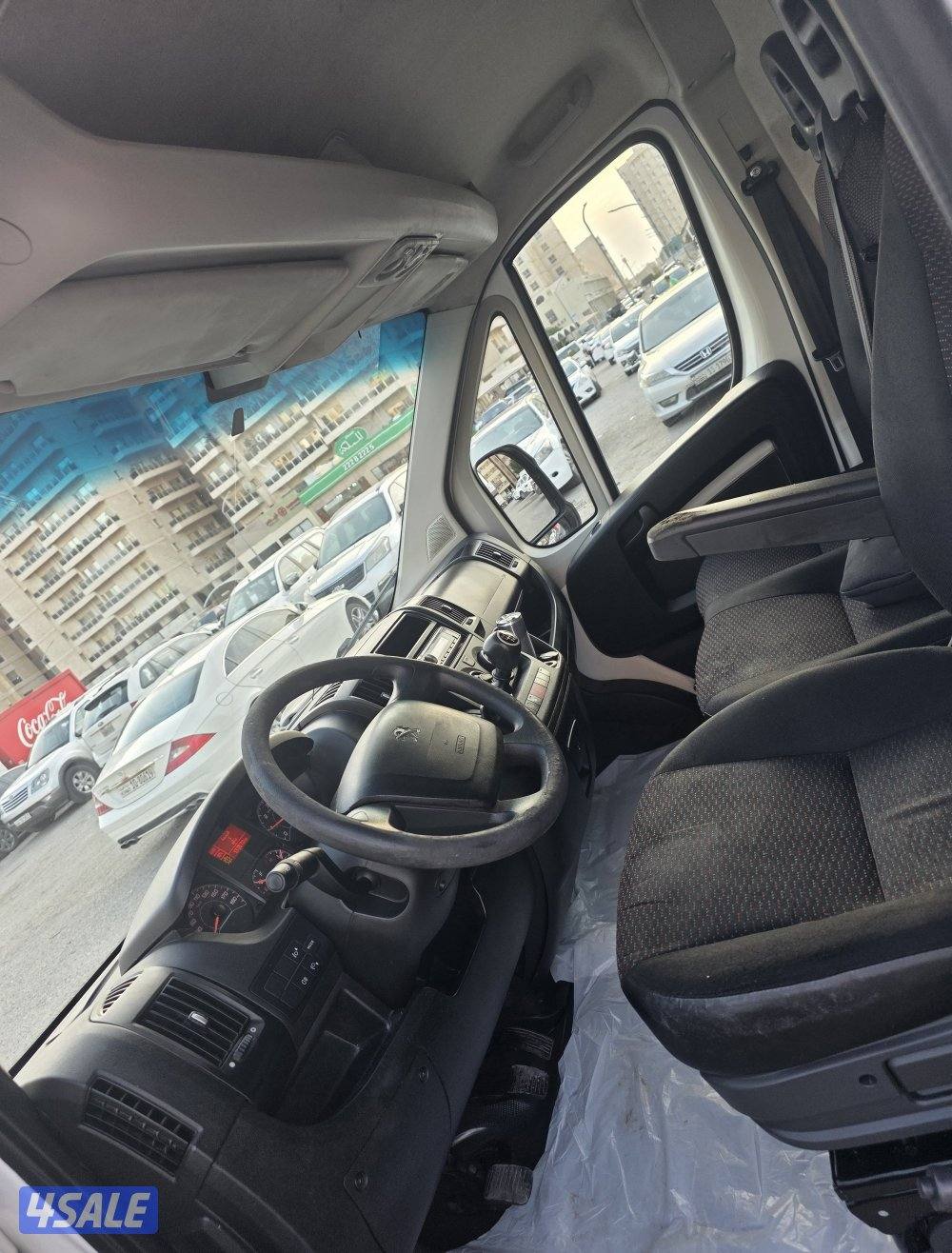 بيجو بوكسر 20204