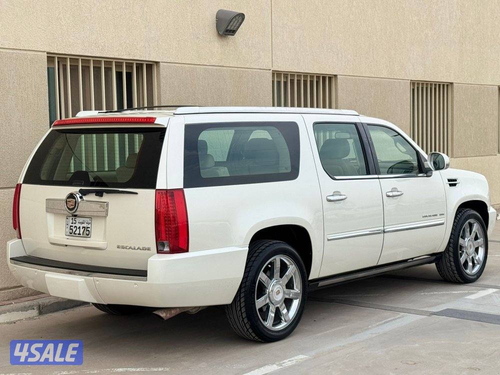 اسكاليد - موديل 2014 - عداد 303 - صبغ الوكاله - اعلى درجه - شرط الفحص2