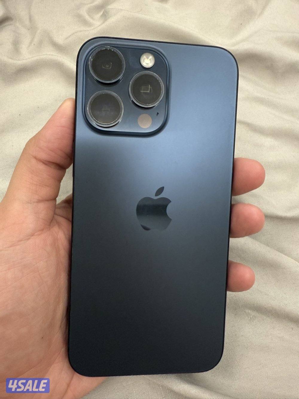 ايفون 15 برو ماكس0