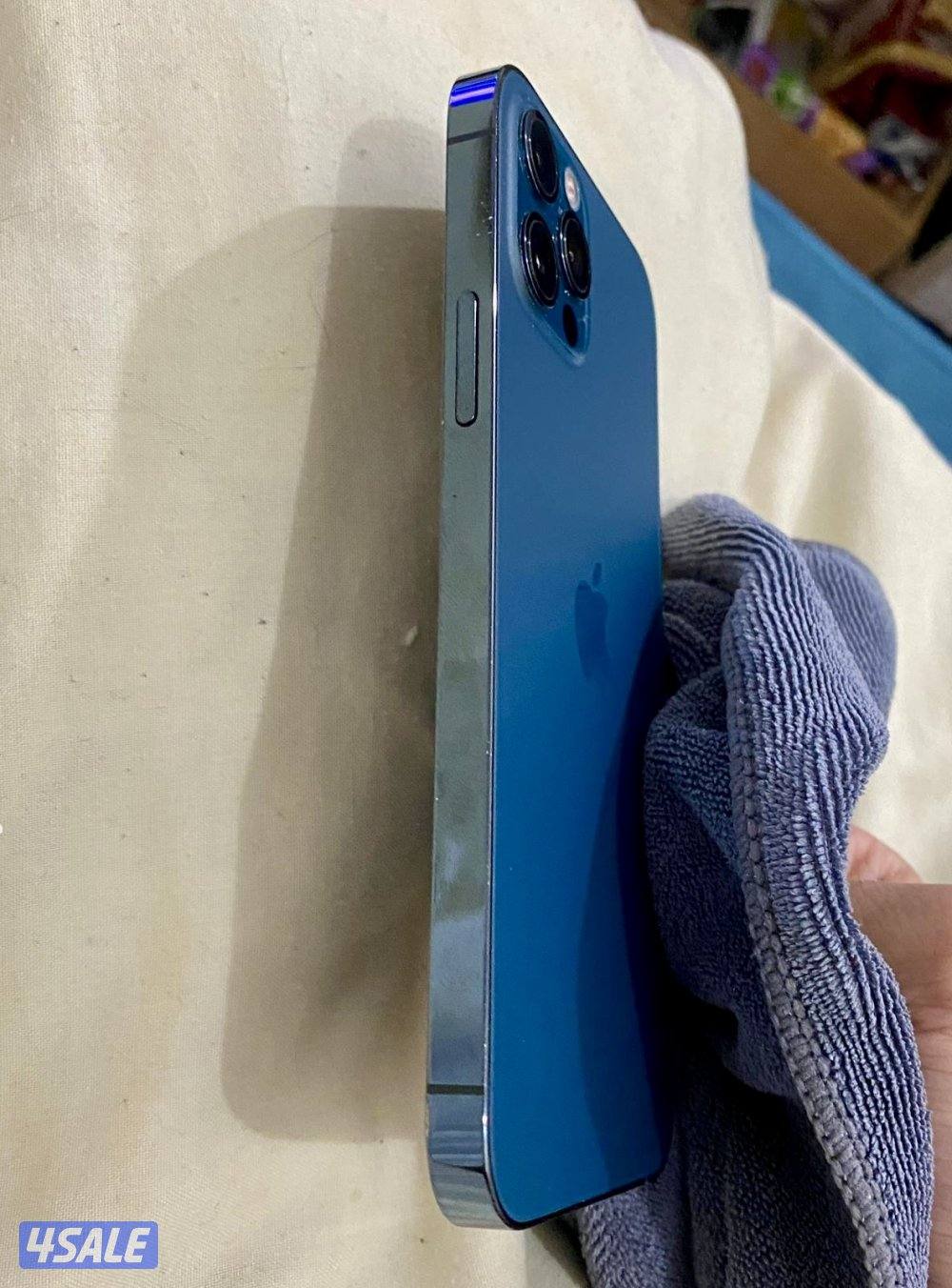 Apple iPhone 12 Pro 256GB Pacific Blue2