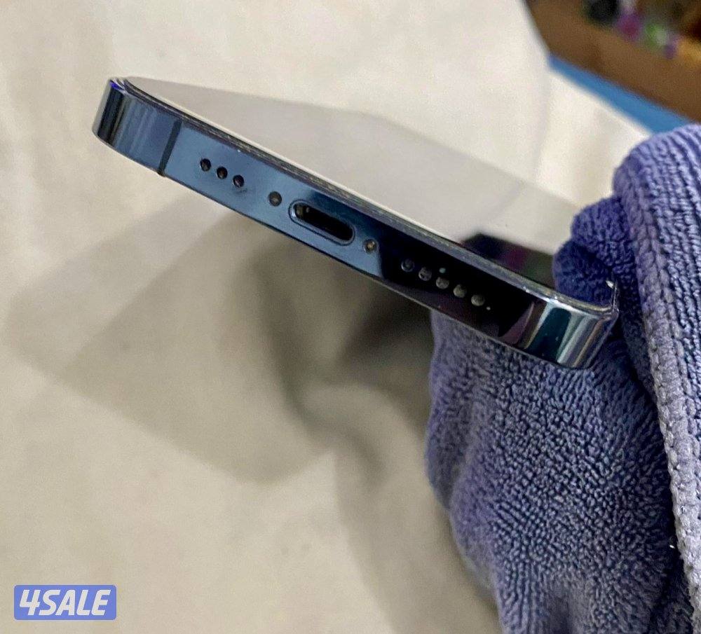 Apple iPhone 12 Pro 256GB Pacific Blue5