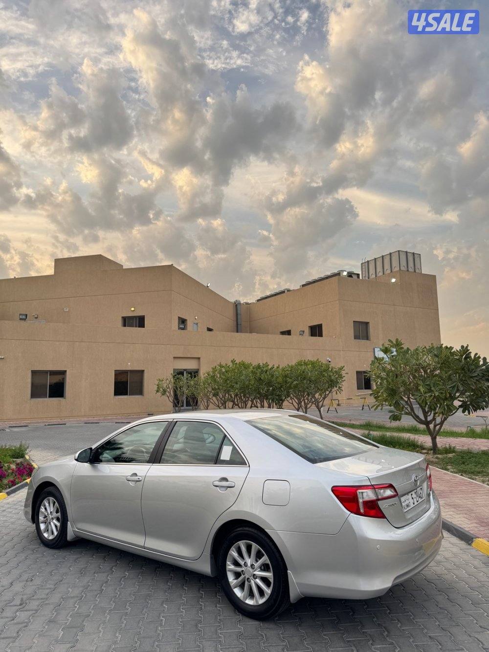 للبيع تويوتا كامري 2015 ماشي 93 الف بحالة الوكالة4