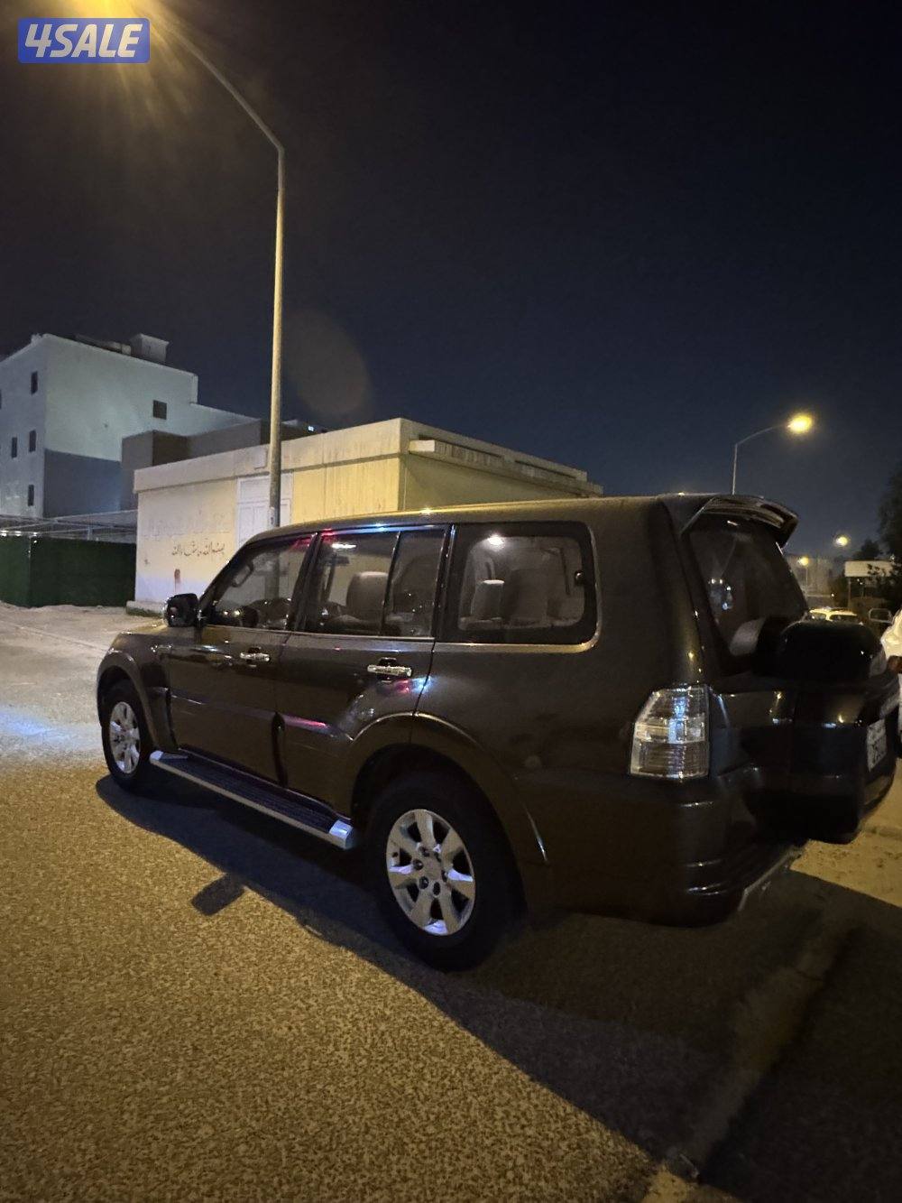 للبيع باجيرو ماشي 140 الف2