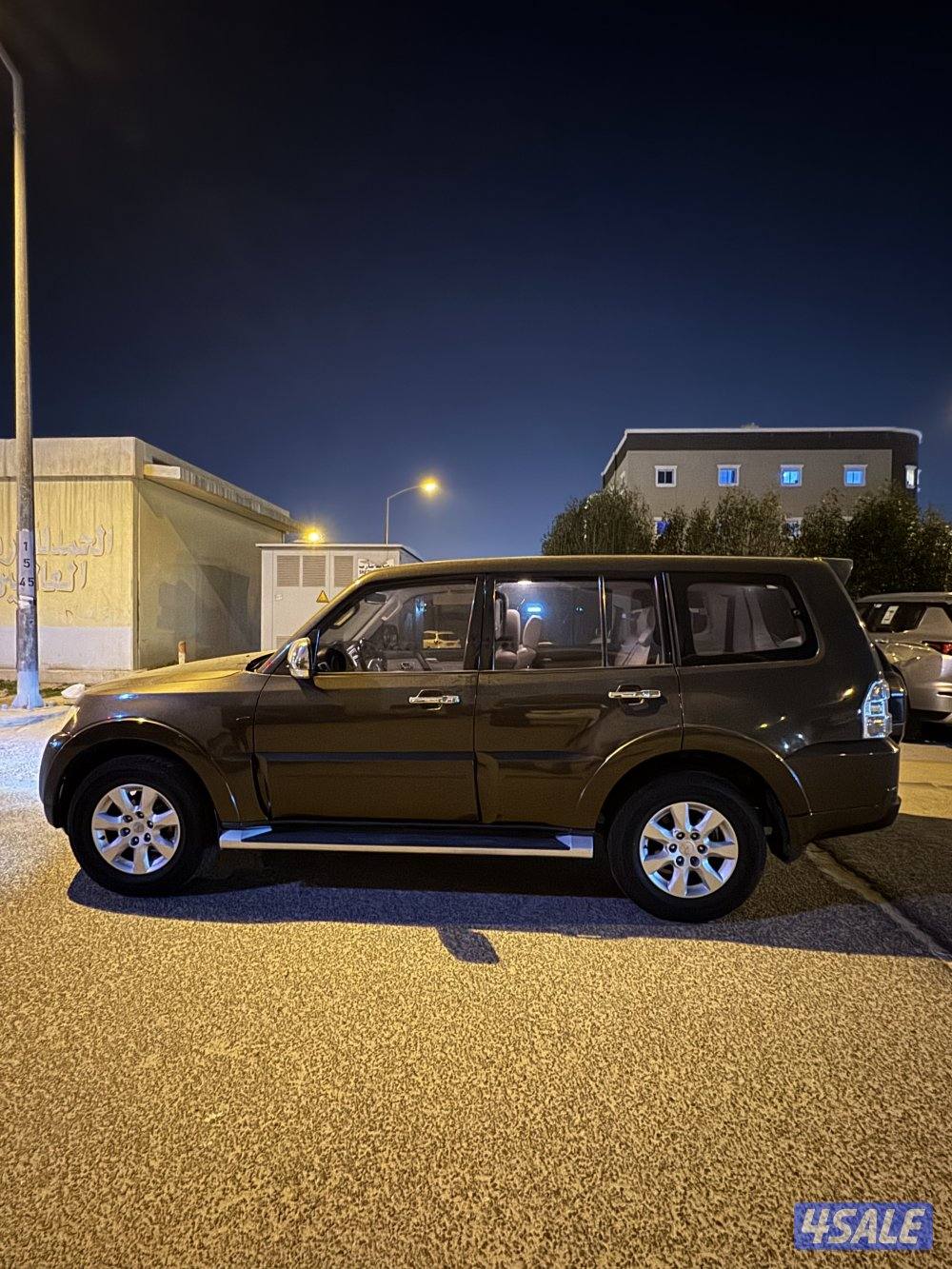 للبيع باجيرو ماشي 140 الف5