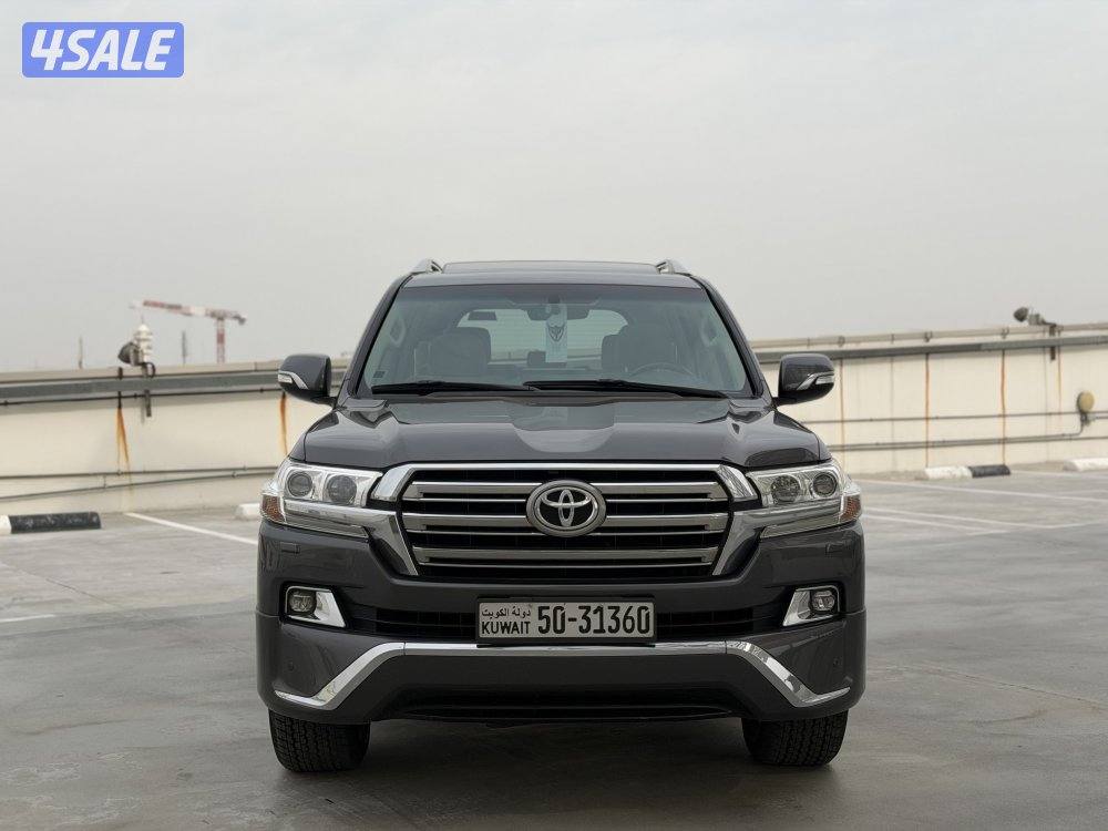 لاند كروزر GX.R ثمانيه سلندر موديل 2018 صبغ الوكاله سيرفس وكاله نظيف6