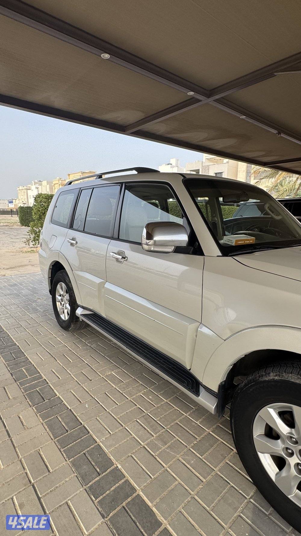 للبيع باجيرو 2018 شرط الفحص ممشى 2500