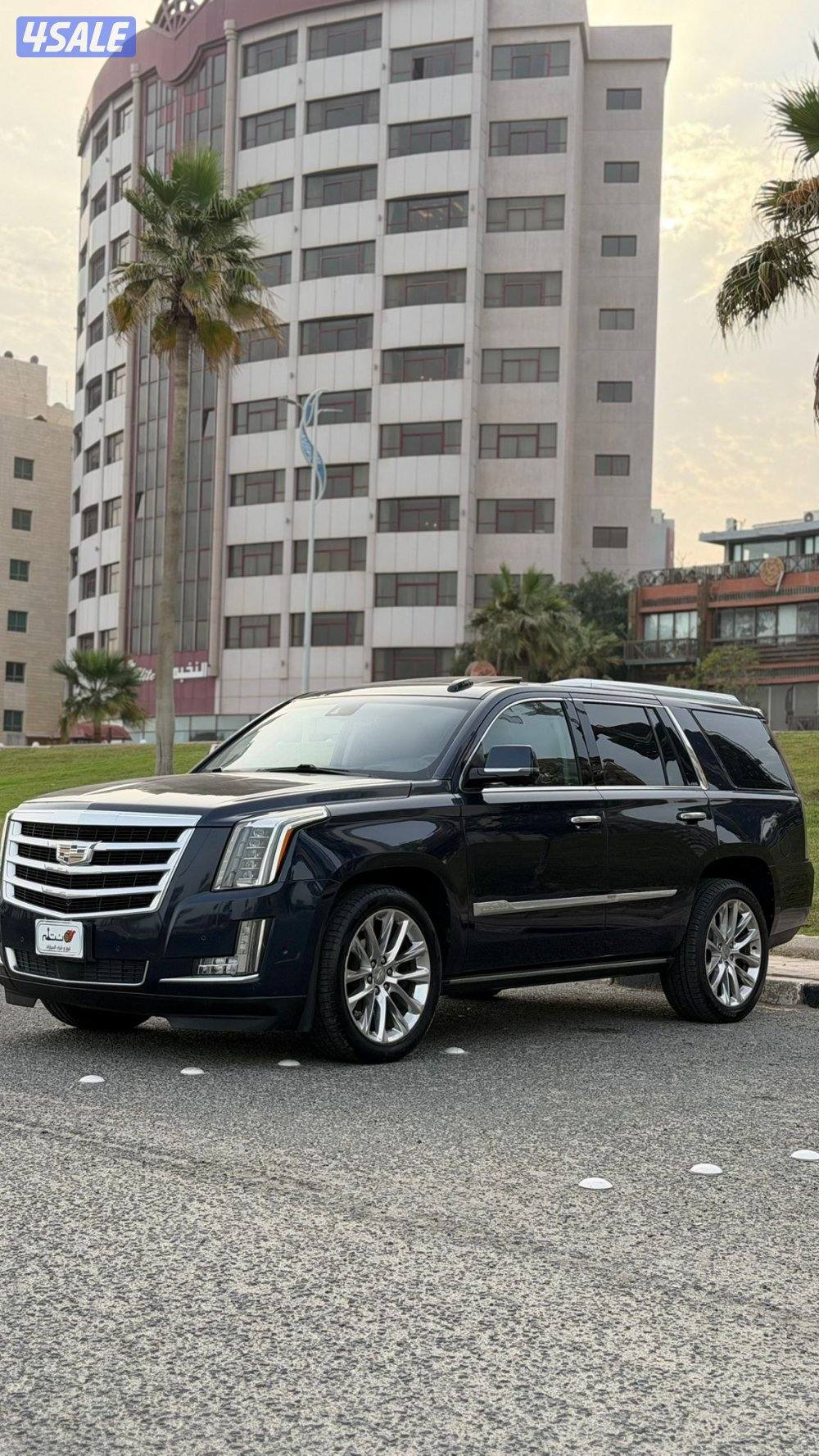 اسكاليد بريميوم موديل 2018 / بحاله ممتازه2