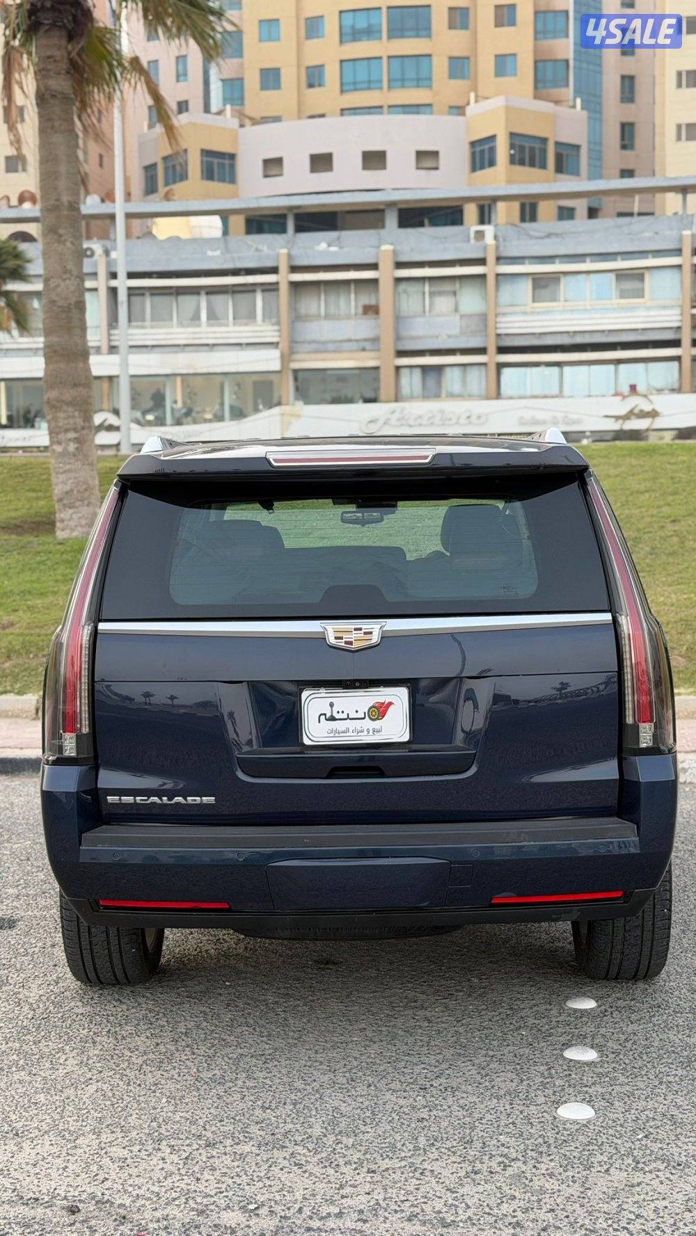 اسكاليد بريميوم موديل 2018 / بحاله ممتازه3
