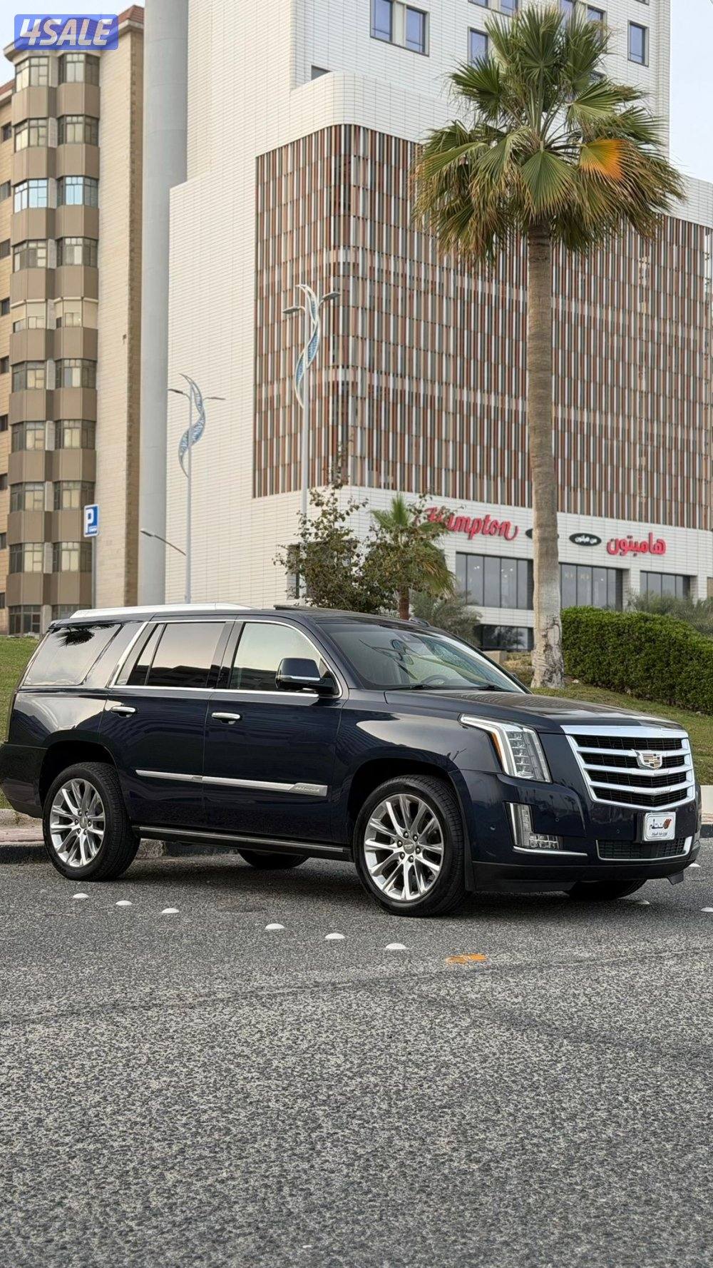 اسكاليد بريميوم موديل 2018 / بحاله ممتازه4