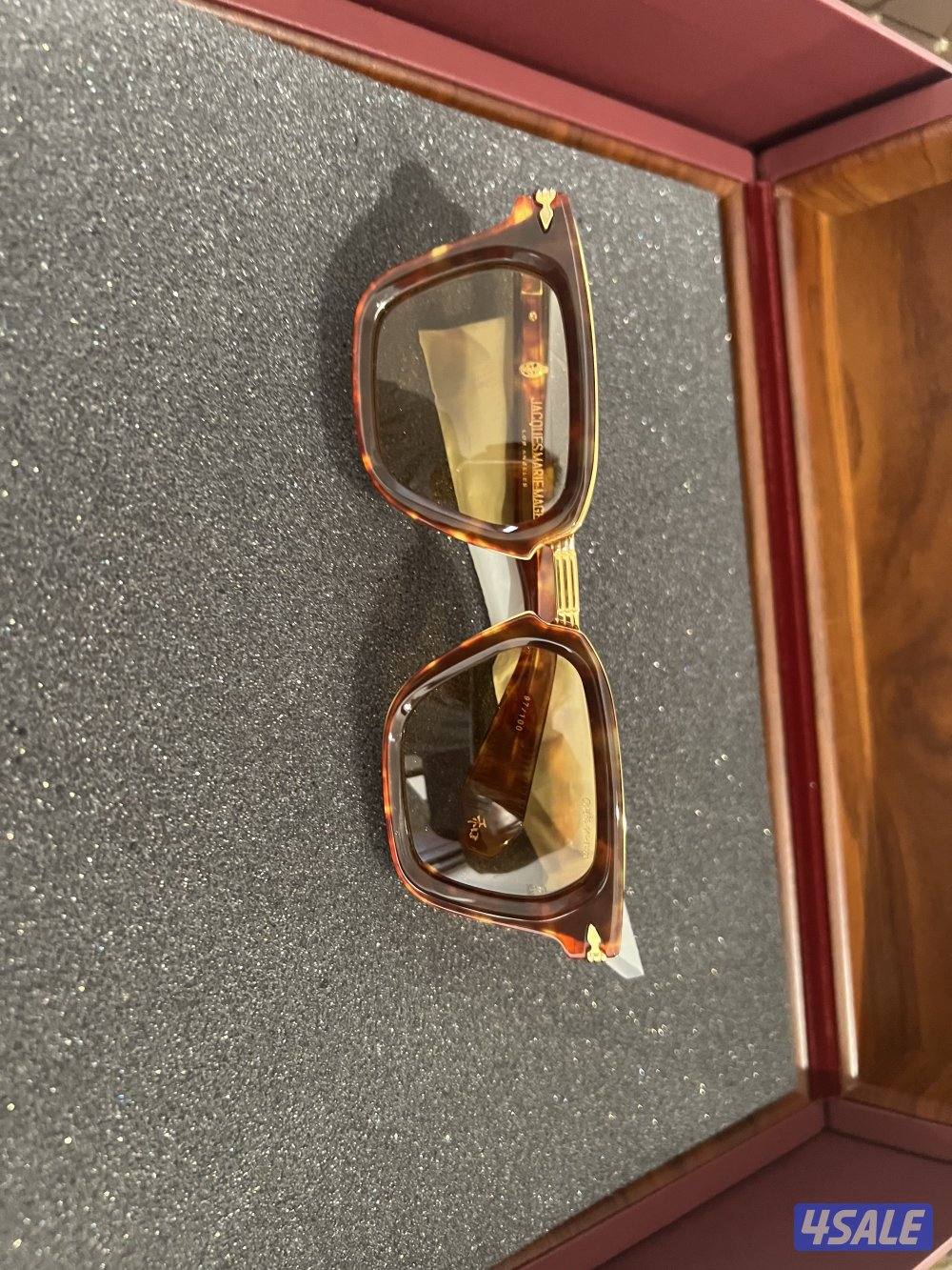 للبيع نظاره شي طيب جديده بالعلبه غير مستخدمه1