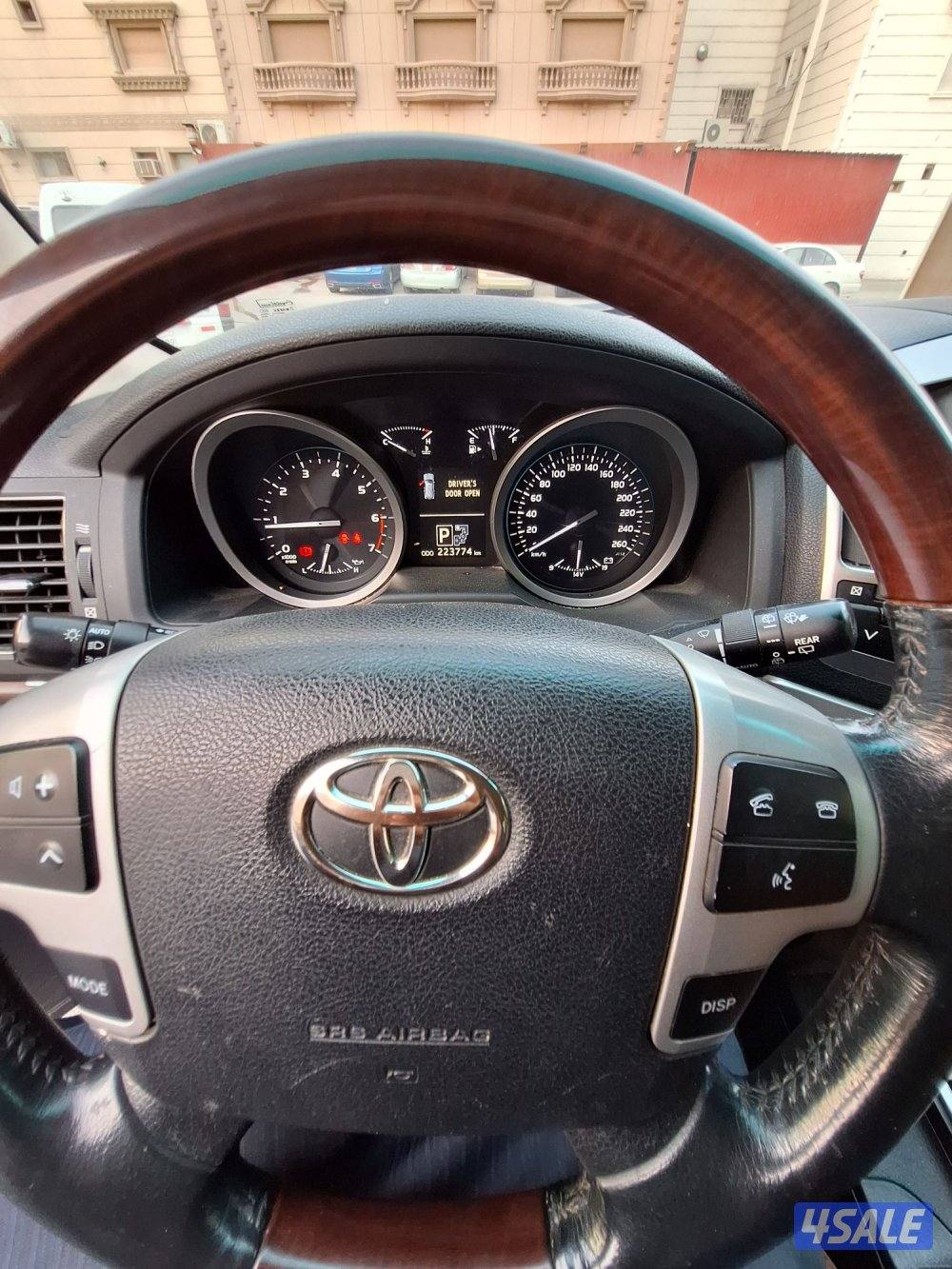 لاندكروزر 2015 vxr5