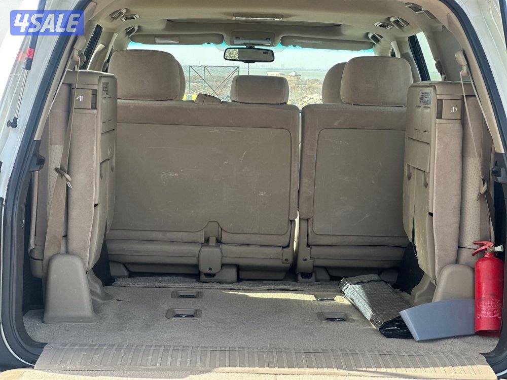 للبيع لاندكروزر GXR v8 وارد الوكالة الساير6