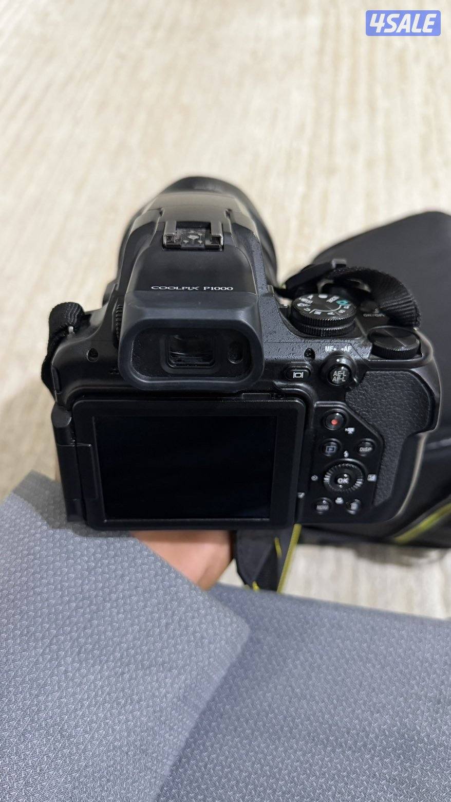 كامره نيكون شبه جديده3