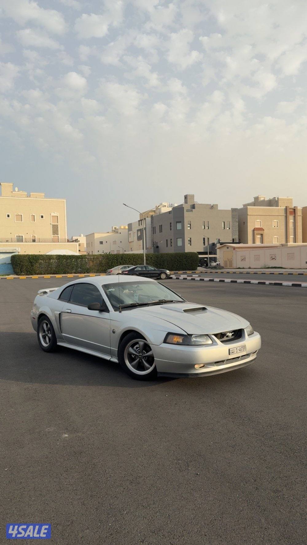 للبيع موستنق ٢٠٠٤2