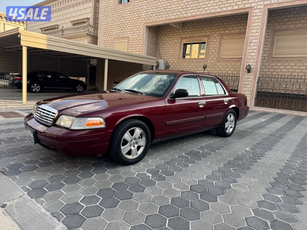 فورد فكتوريا 2012 بحاله ممتازه0