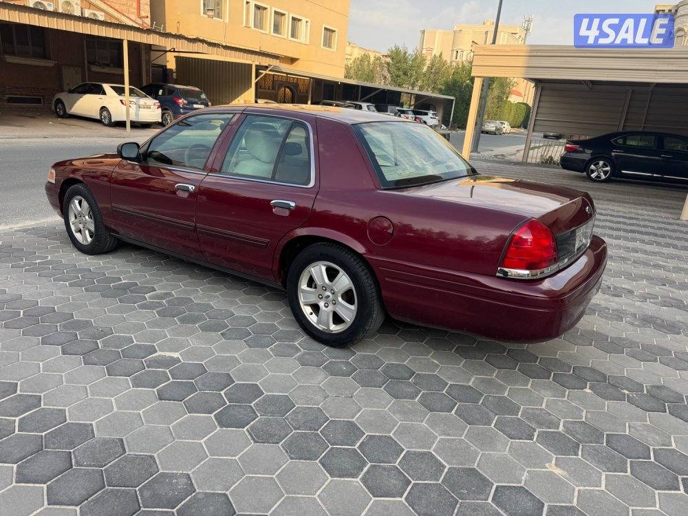 فورد فكتوريا 2012 بحاله ممتازه3