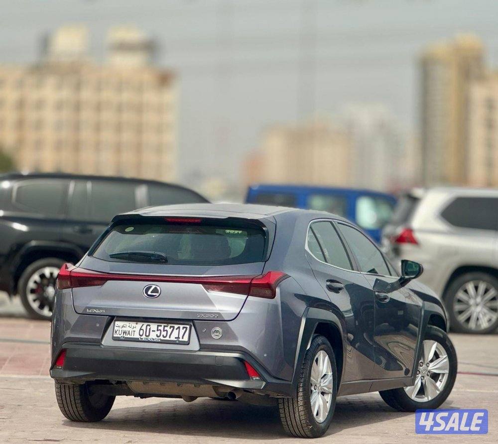 لكزس UX 2021 صبغ وكاله6