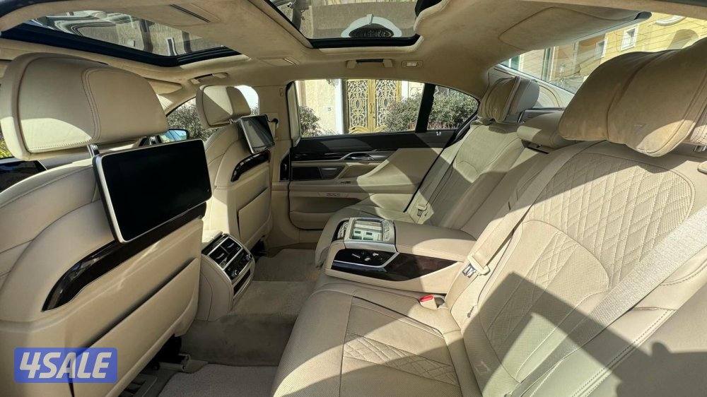 للبيع بي أم 7405