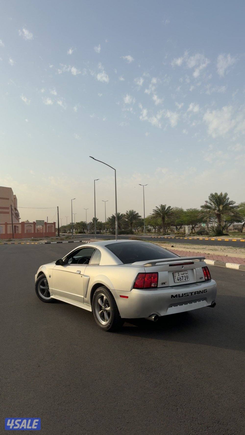 للبيع موستنق ٢٠٠٤4