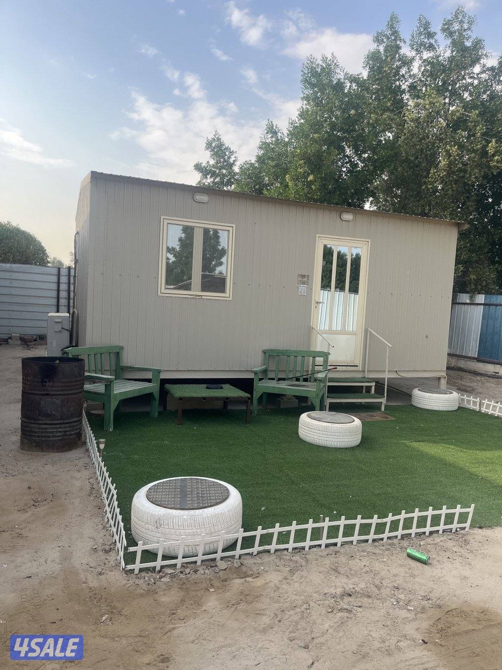 للبيع شاليه جبرة غرفه +حمام + مخزن 4*64