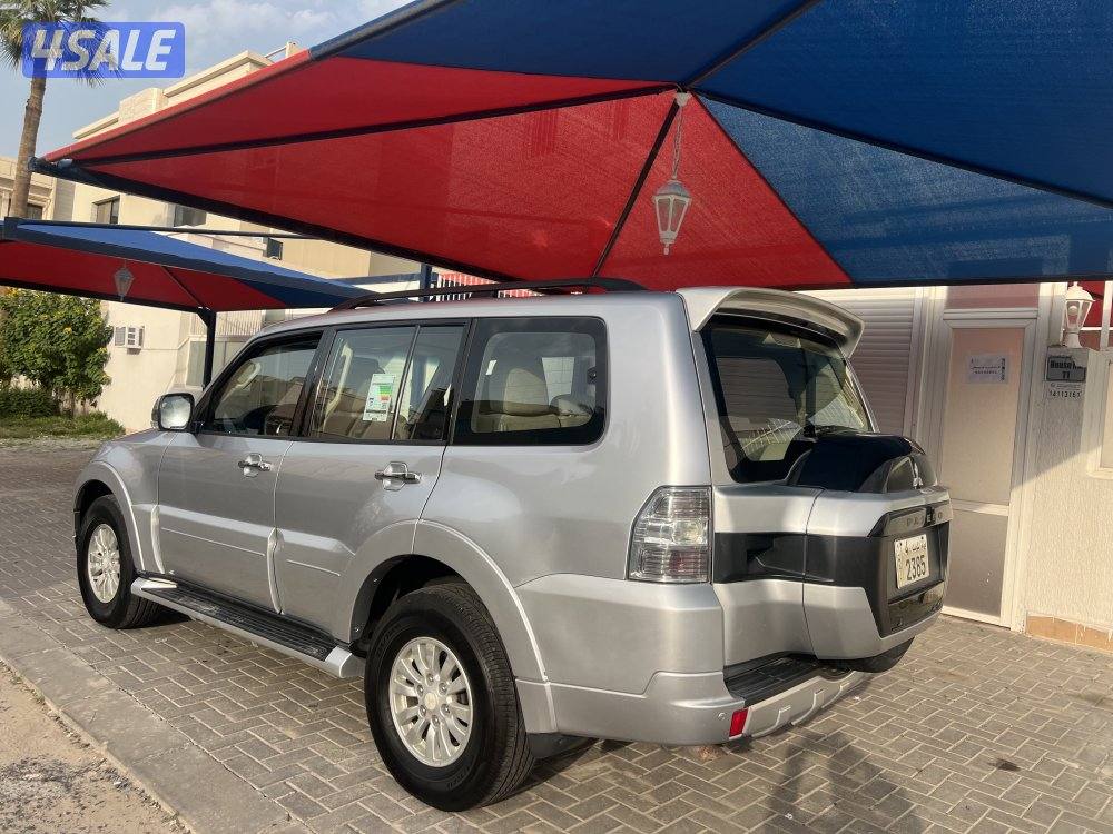 للبيع باجيرو 2015 صبغ الوكالة3