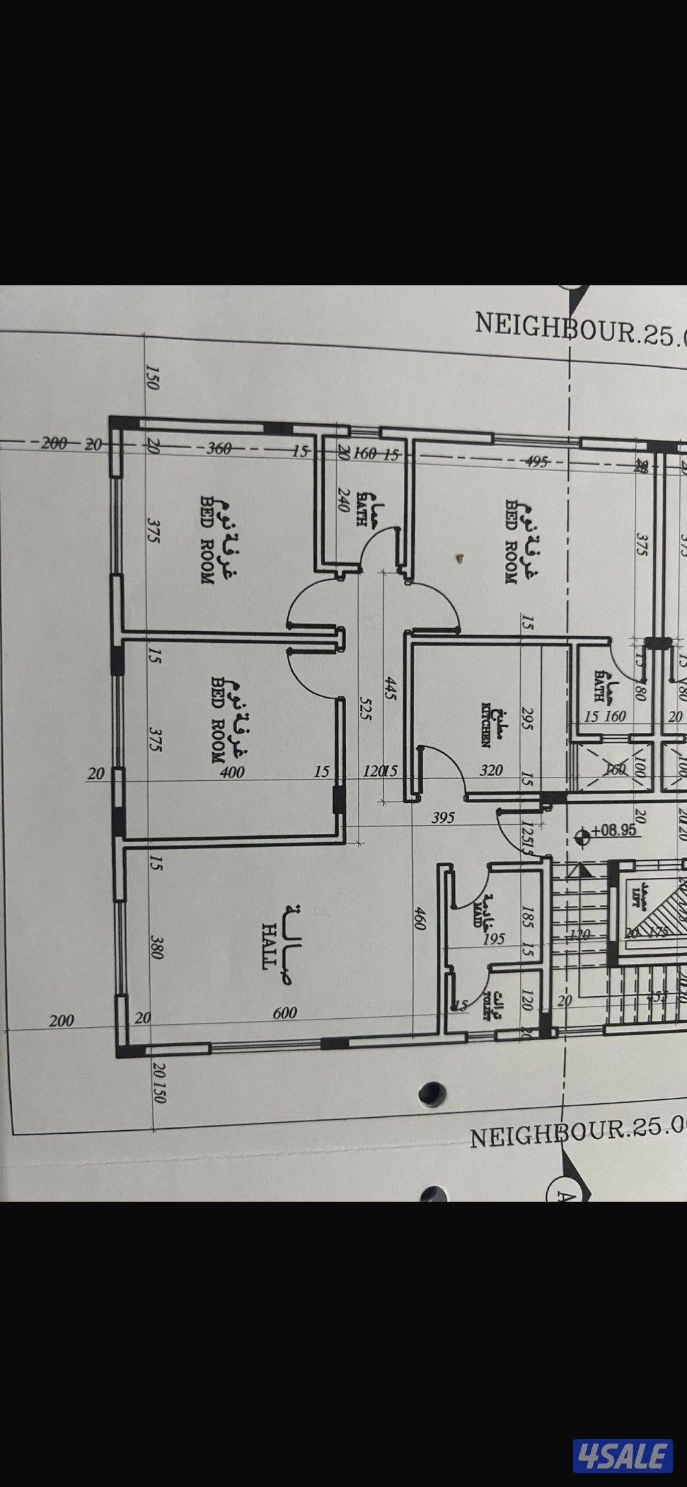 3 غرف واحده ماستر وصاله وحمام وغرفه خدمه وحمامها ومطبخ كامل ومسفطين0